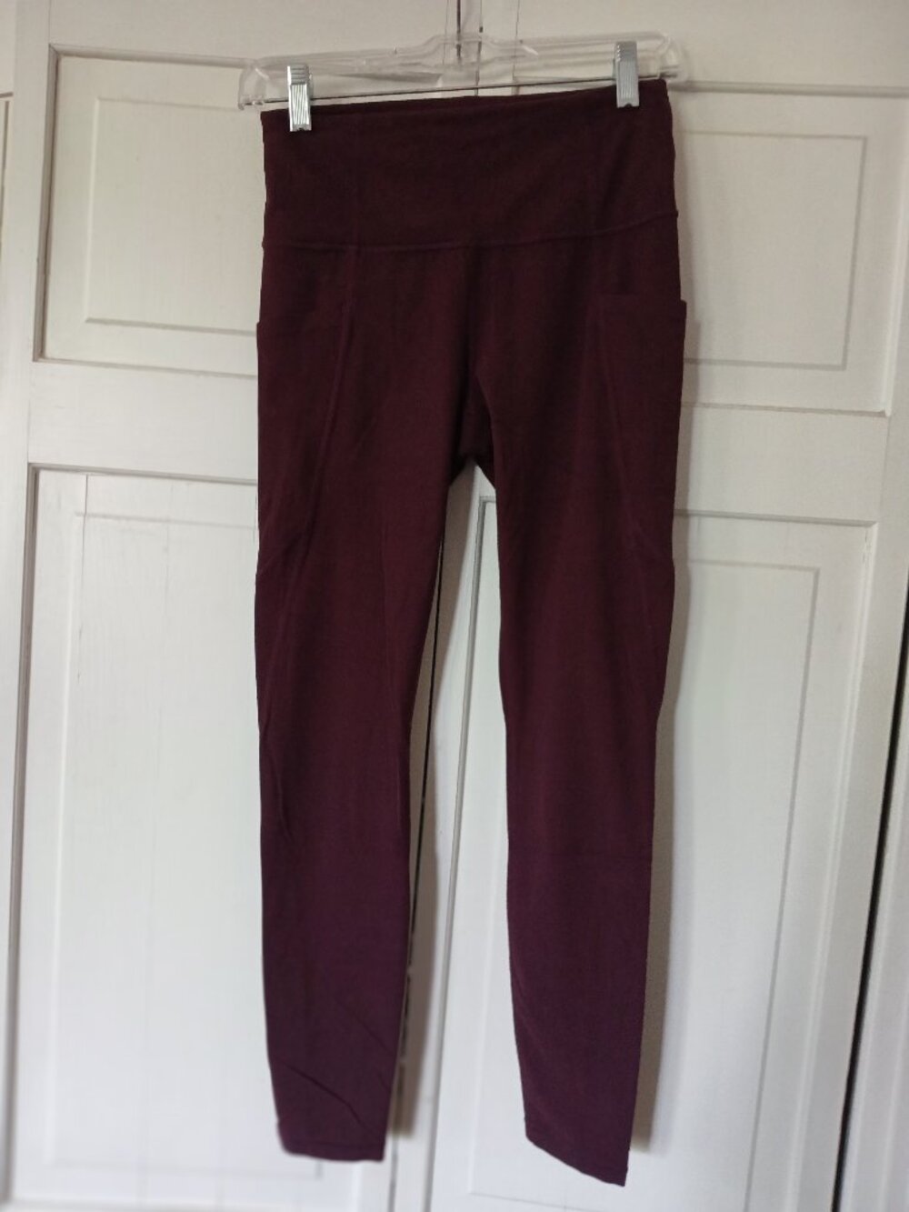 Athleta Stash Pocket Salutation Leggings - burgundy - small